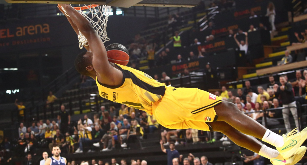 Η ΑΕΚ «επενδύει» στο transition παιχνίδι για να γίνει ακόμα πιο επικίνδυνη (videos)