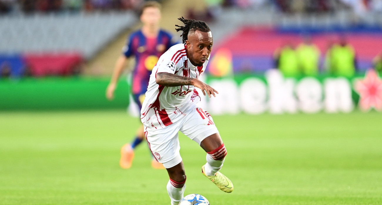 Ο Ζέλσον Μαρτίνς με την φανέλα του Ολυμπιακού / Πηγή: Eurokinissi