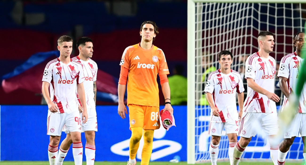 Οι παίκτες του Ολυμπιακού στο παιχνίδι με την Μπαρτσελόνα / Πηγή: Eurokinissi