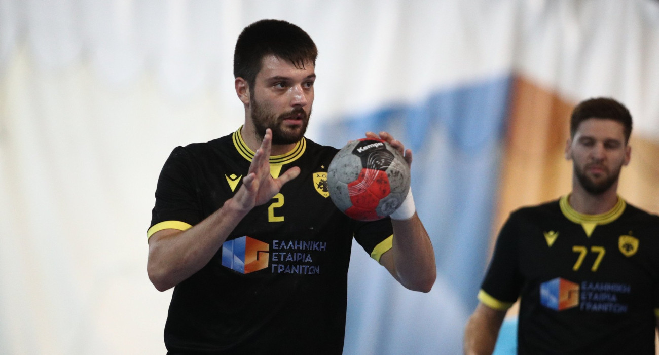 Ο αρχηγός της ΑΕΚ, Βαγγέλης Αραμπατζής στον αγώνα με τον Διομήδη Άργους / Πηγή: Eurokinissi