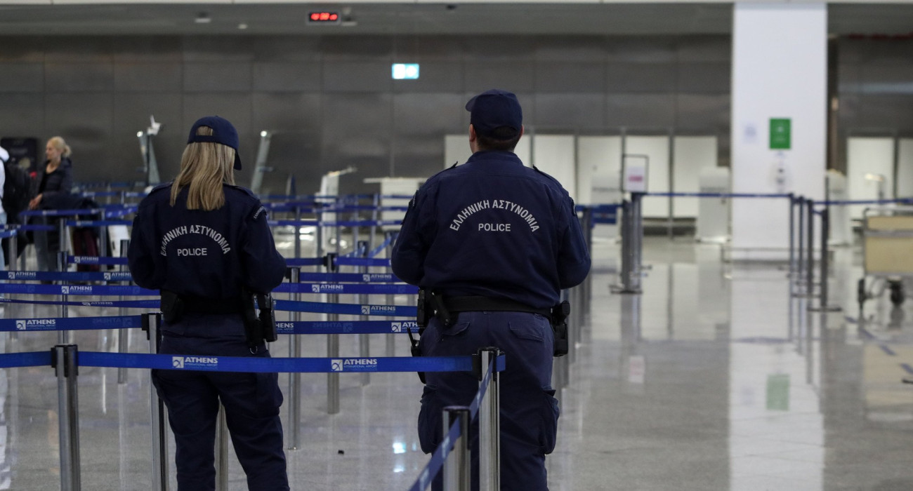 Ελληνική αστυνομία στο «Ελ. Βενιζέλος» / Πηγή: Eurokinisi