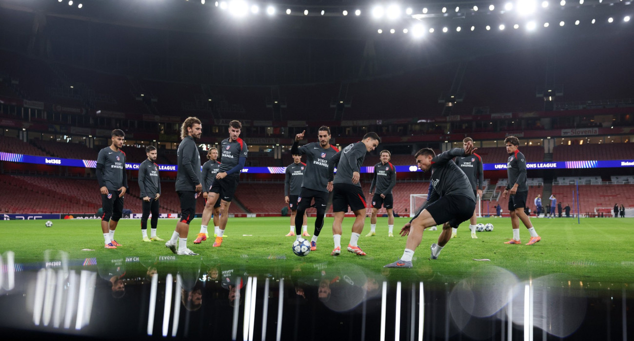 Η Ατλέτικο Μαδρίτης στην προπόνηση της στο Emirates Stadium / Πηγή: Getty Images