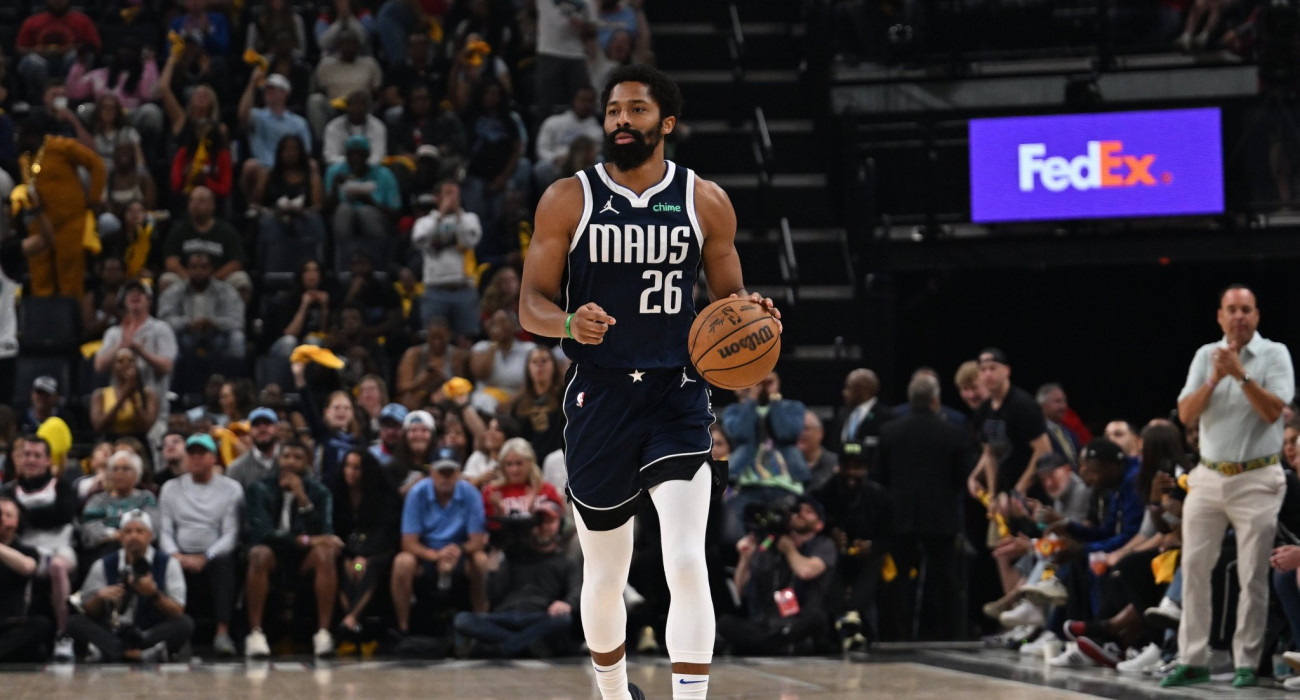 Ο Σπένσερ Ντινγουίντι φέρεται να ενδιαφέρει τον Ολυμπιακό, Πηγή: Grant Burke/NBAE via Getty Images/Ideal Images