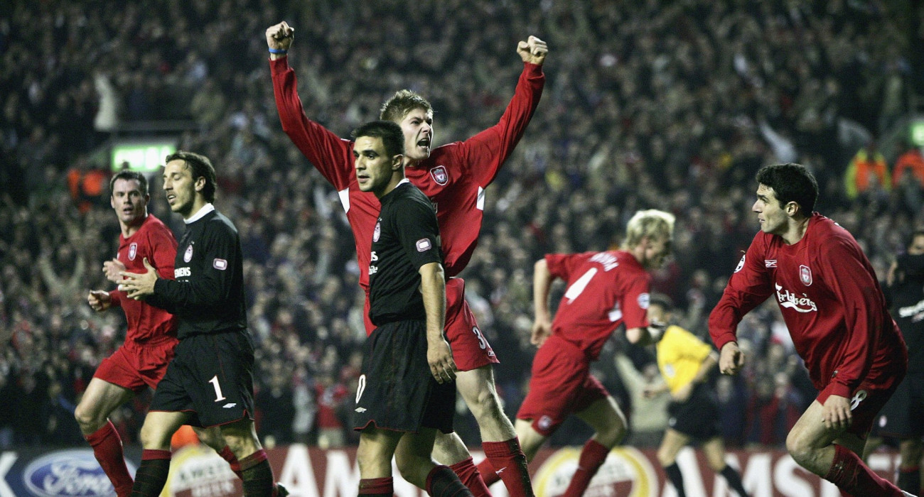 Ο Νιλ Μέλορ πανηγυρίζει με τη φανέλα της Λίβερπουλ εις βάρος του Ολυμπιακού / Πηγή: Clive Brunskill / Getty Images / Ideal Images