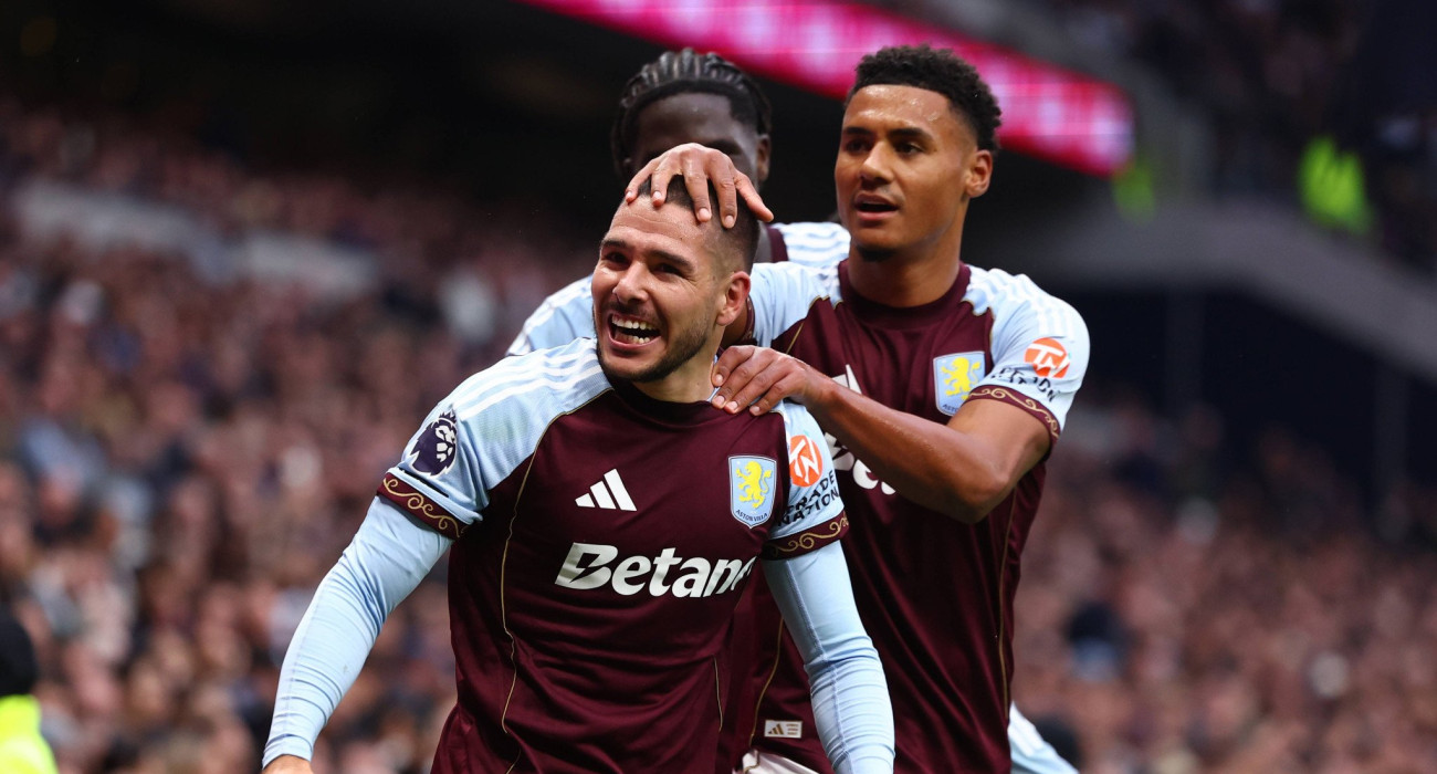 Οι παίκτες της Άστον Βίλα πανηγυρίζουν / Πηγή: Imago