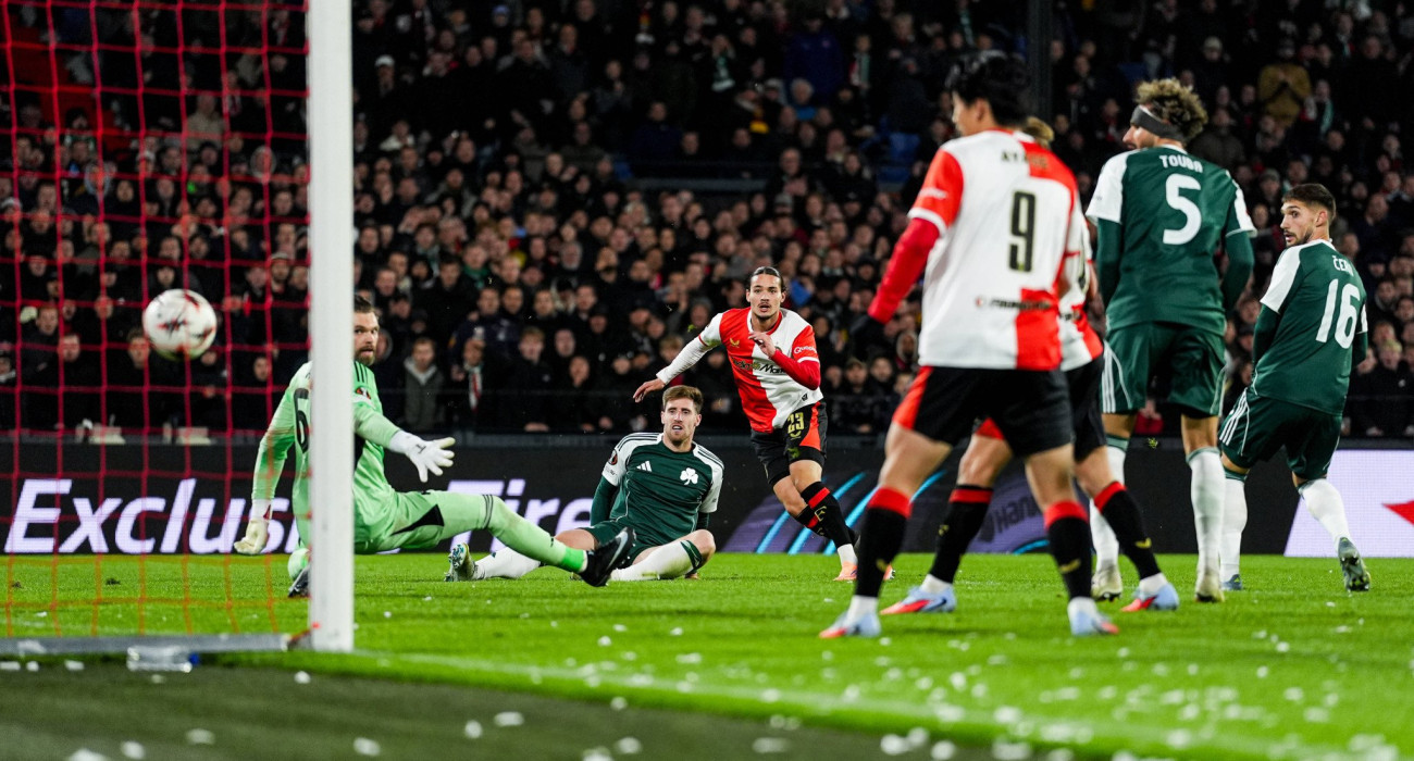 H φάση με το δεύτερο γκολ της Φέγενορντ κόντρα στον Παναθηναϊκό / Πηγή: Imago