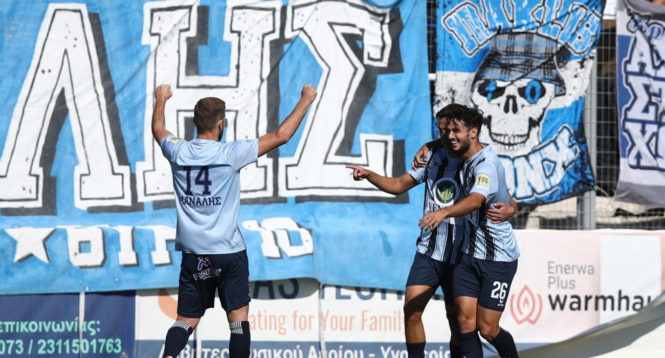 Οι ποδοσφαιριστές του Ηρακλή πανηγυρίζουν / Πηγή: Eurokinissi
