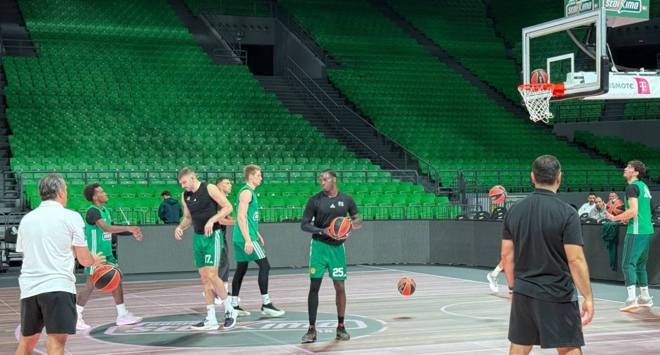 Ο Κέντρικ Ναν προπονείται στο glass floor «T-Center»