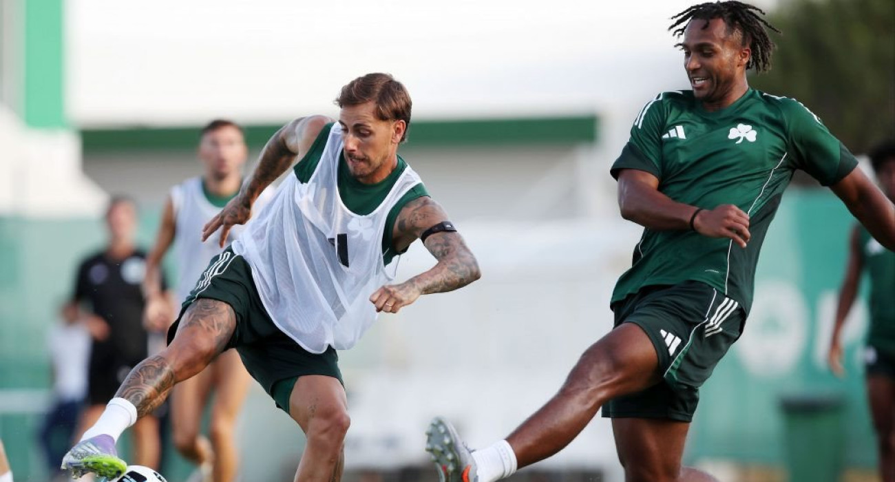 Οι Μαντσίνι και Πάλμερ Μπράουν στην προπόνηση του Παναθηναϊκού /  Πηγή: InTime