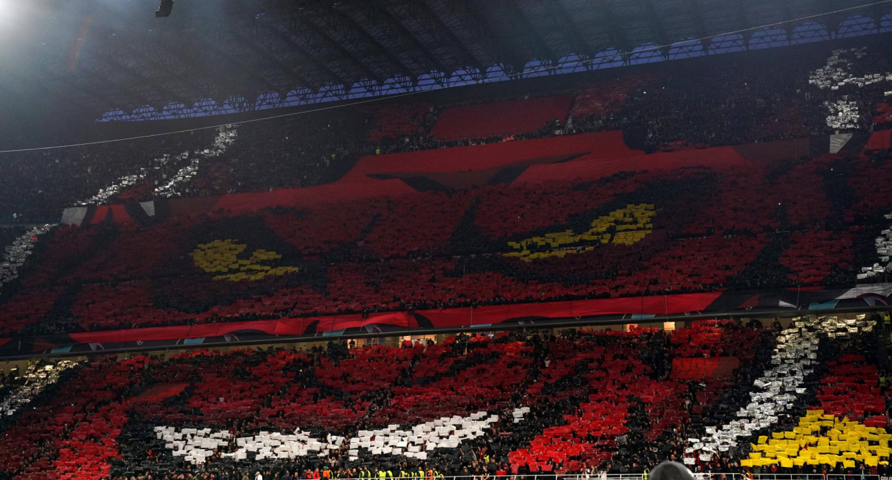Το κορεό οπαδών της Μίλαν / Πηγή: Imago