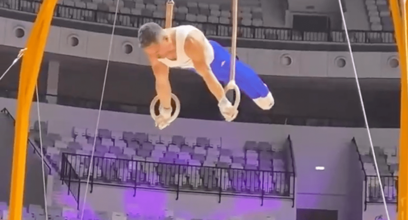 Λευτέρης Πετρούνιας / Screenshot