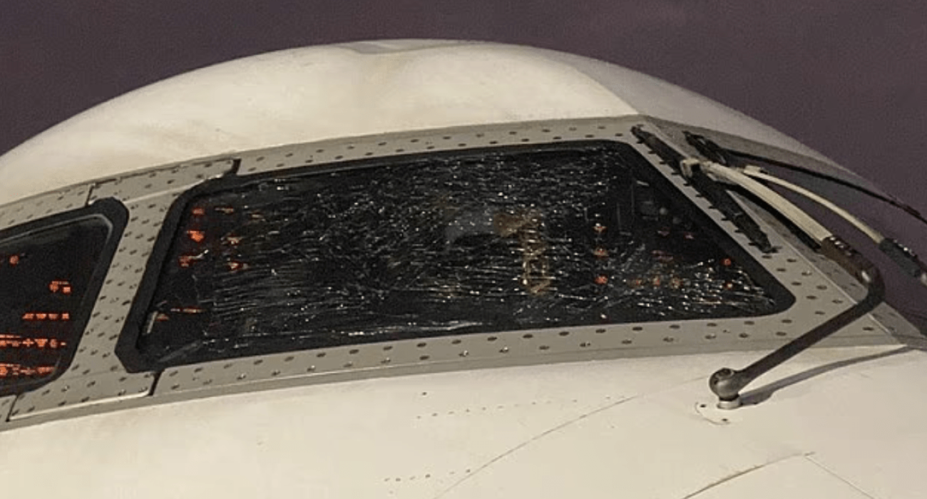 Το αεροσκάφος της εθνικής Νιγηρίας υπέστη ρωγμή / Screenshot