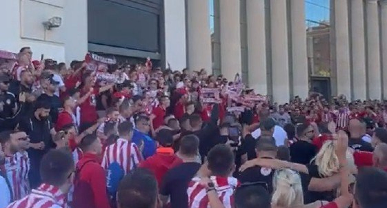 Αποθέωση της Marca στον κόσμο του Ολυμπιακού: «Απόβαση στο Μονζουίκ»