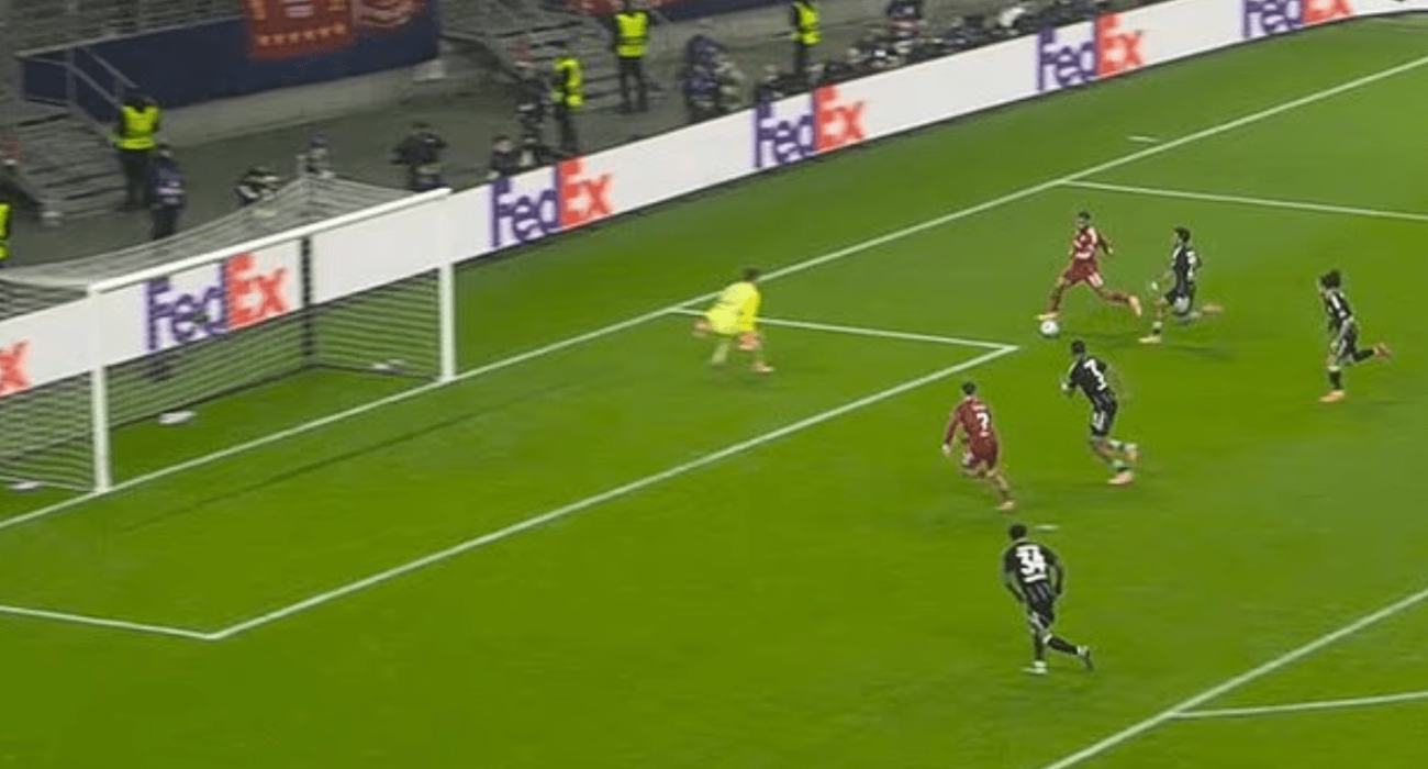 Ο Μοχάμεντ Σαλάχ αγνόησε τον Φλόριαν Βιρτς / Screenshot