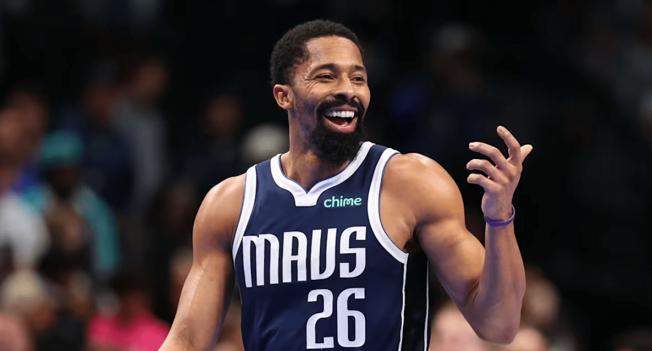 Ο Σπένσερ Ντίνγουϊντι - Πηγή: fcbayern.com