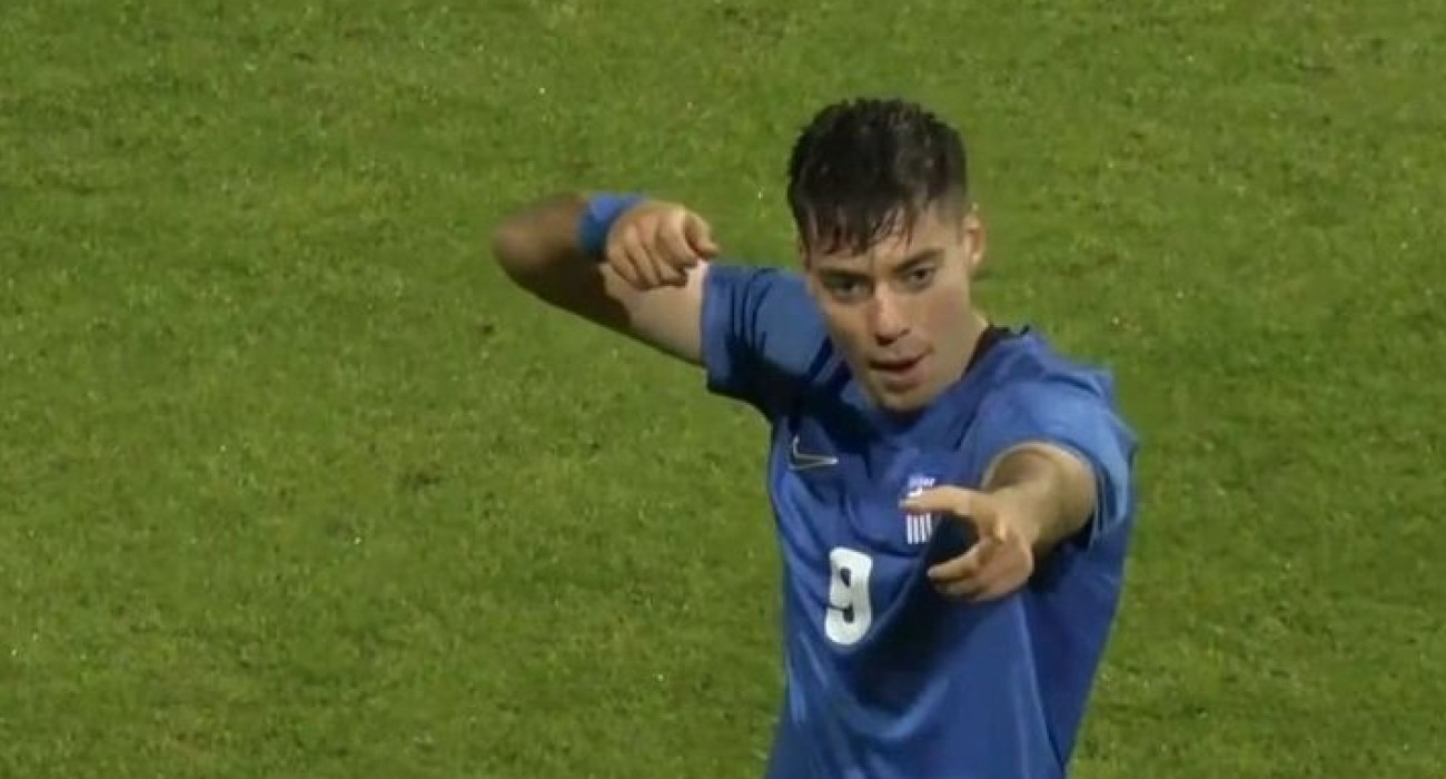 Ο Τζίμας πανηγυρίζει το γκολ του / Screenshot