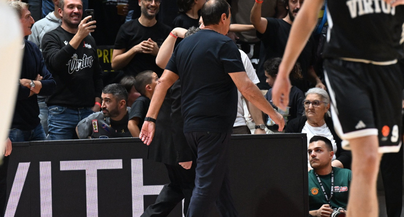 Αποβλήθηκε ο Εργκίν Αταμάν, Πηγή: Βαγγέλης Στόλης