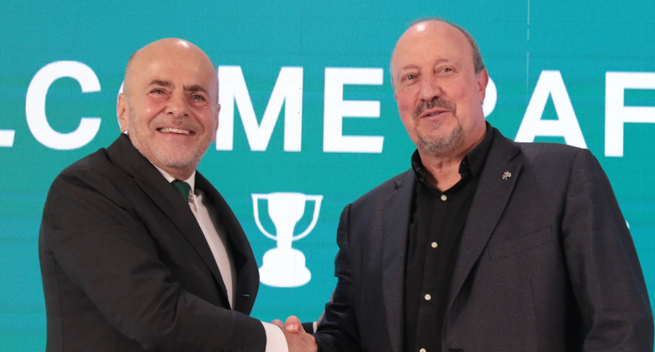 Ο Γιάννης Αλαφούζος και ο Ράφα Μπενίτεθ/ Πηγή: Intime