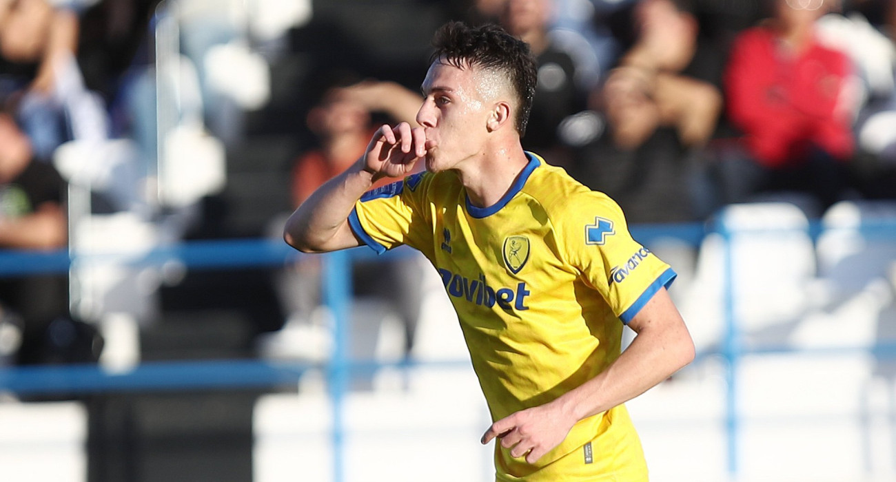 Ο Σωτήρης Κοντούρης πανηγυρίζει με τον Παναιτωλικό / Πηγή: Eurokinissi