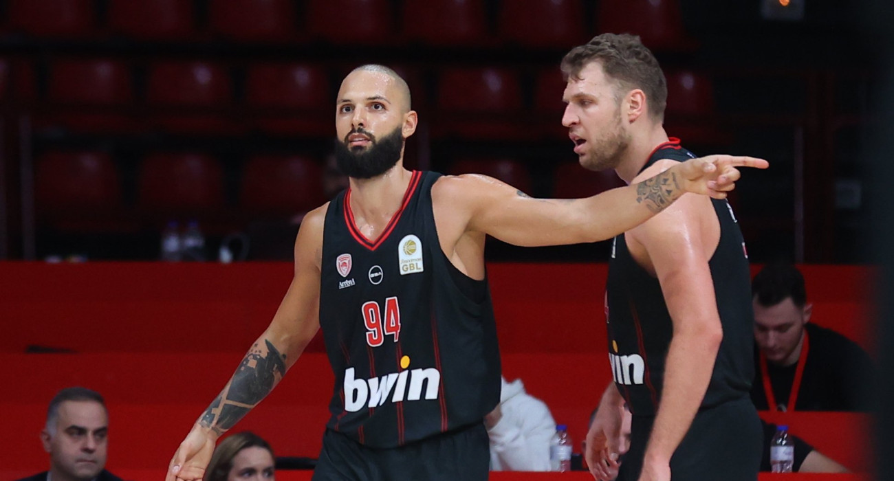 Ο  Εβάν Φουρνιέ και ο Σάσα Βεζένκοφ/Πηγή: Intime