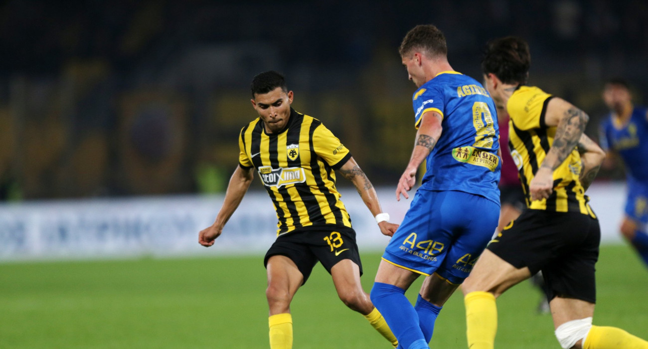 Ο Ορμπελίν Πινέδα στο ΑΕΚ-Παναιτωλικός / Πηγή: Intime