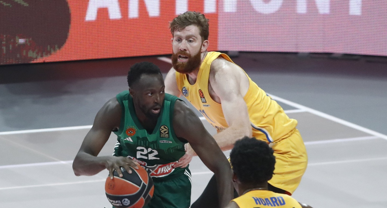 Παναθηναϊκός και Μακάμπι Τελ Αβίβ κοντράρονται στο ΟΑΚΑ / Πηγή: Eurokinissi