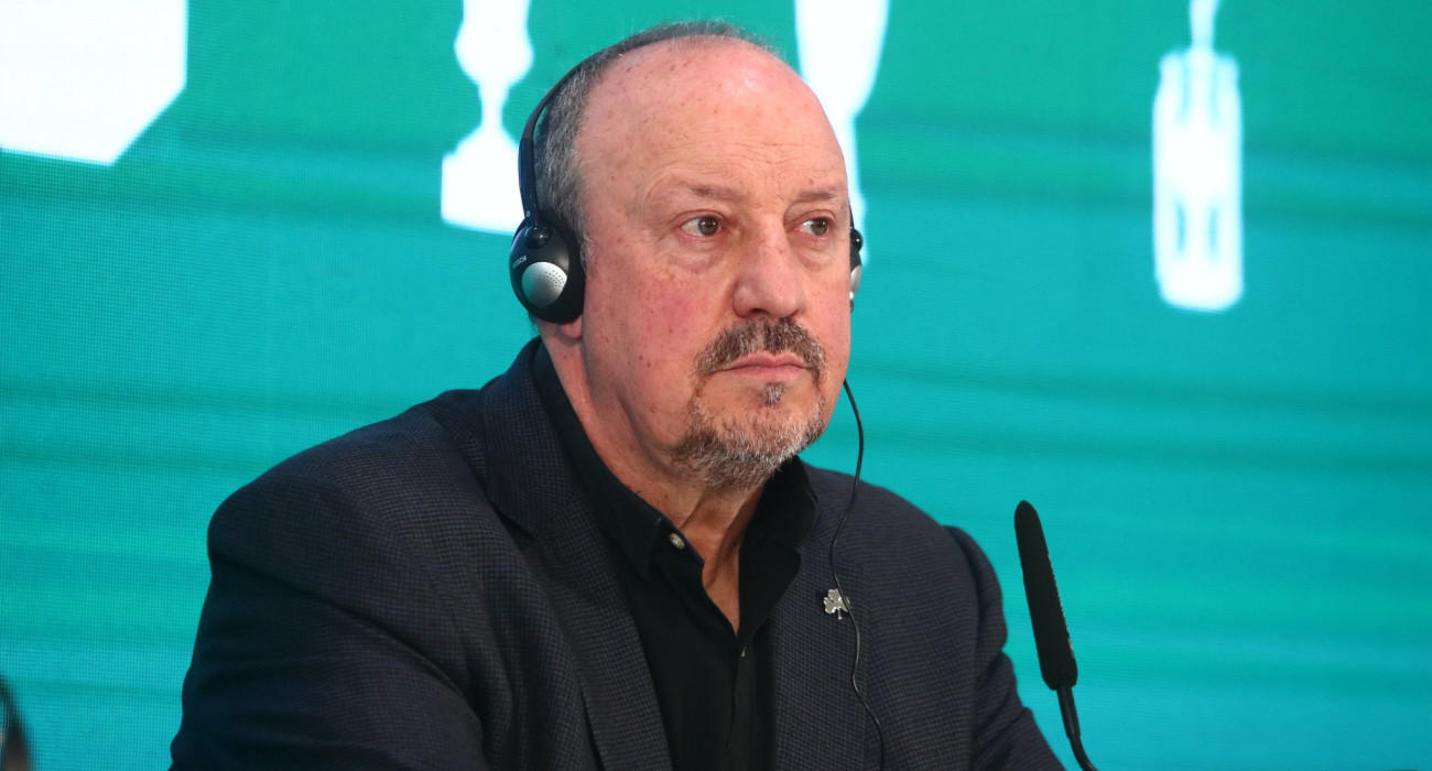 Ο Ράφα Μπενίτεθ κατά την παρουσίασή του από τον Παναθηναϊκό/Πηγή: Eurokinissi