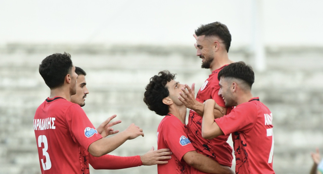 Οι ποδοσφαιριστές του Καμπανιακού πανηγυρίζουν / Πηγή: Eurokinissi