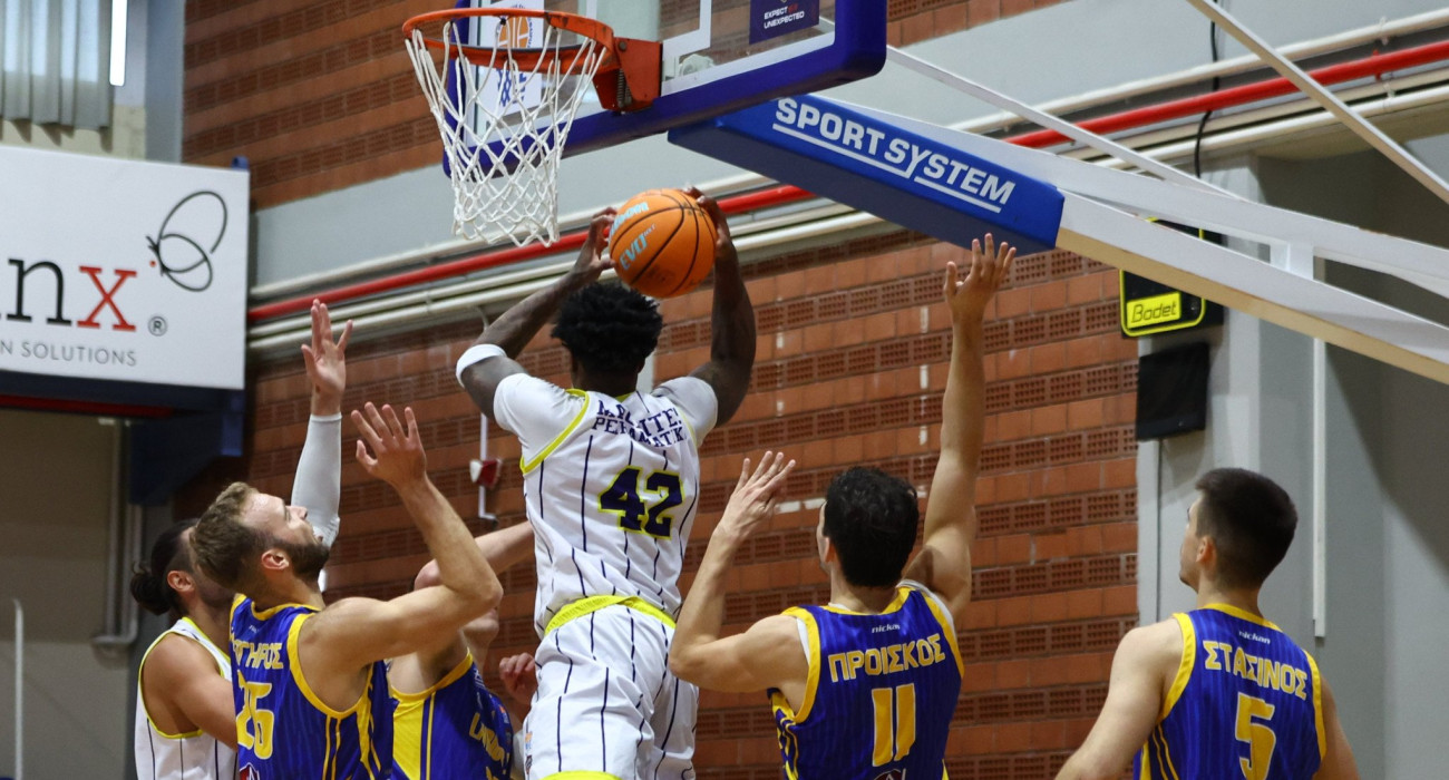 Στιγμιότυπο από το παιχνίδι ανάμεσα σε Μαχητές και Λαύριο, Πηγή: Eurokinissi