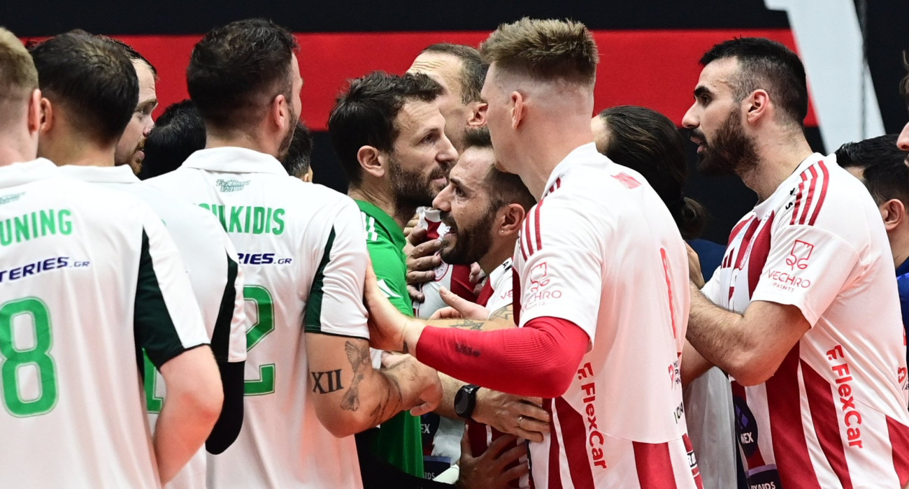 Σττιγμή από την ένταση μετά το Παναθηναϊκός - Ολυμπιακός στη Volley League / Πηγή: Eurokinissi