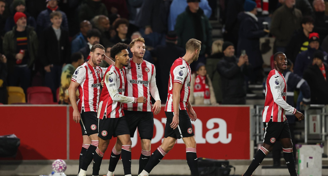 Oι παίκτες της Μπρέντφορντ πανηγυρίζουν / Πηγή: Imago