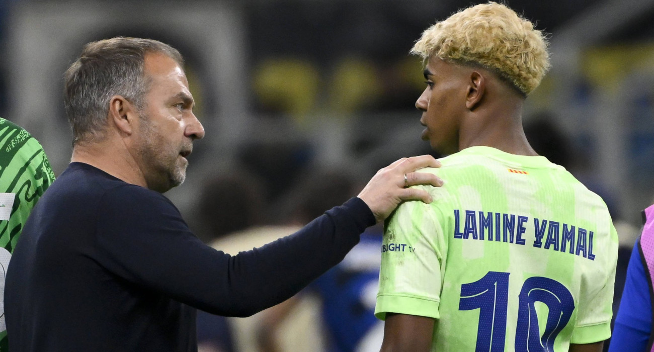 Ο Χάνσι Φλικ με τον Λαμίν  Γιαμάλ / Πηγή: Imago