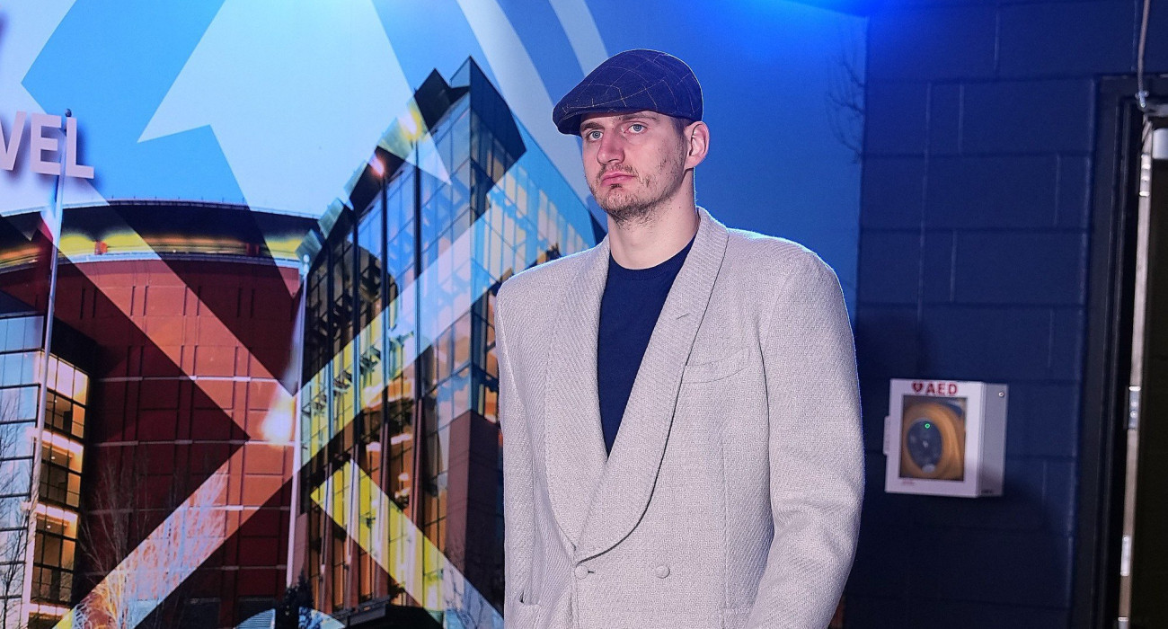 Ο Νίκολα Γιόκιτς ως... Peaky Blinder!