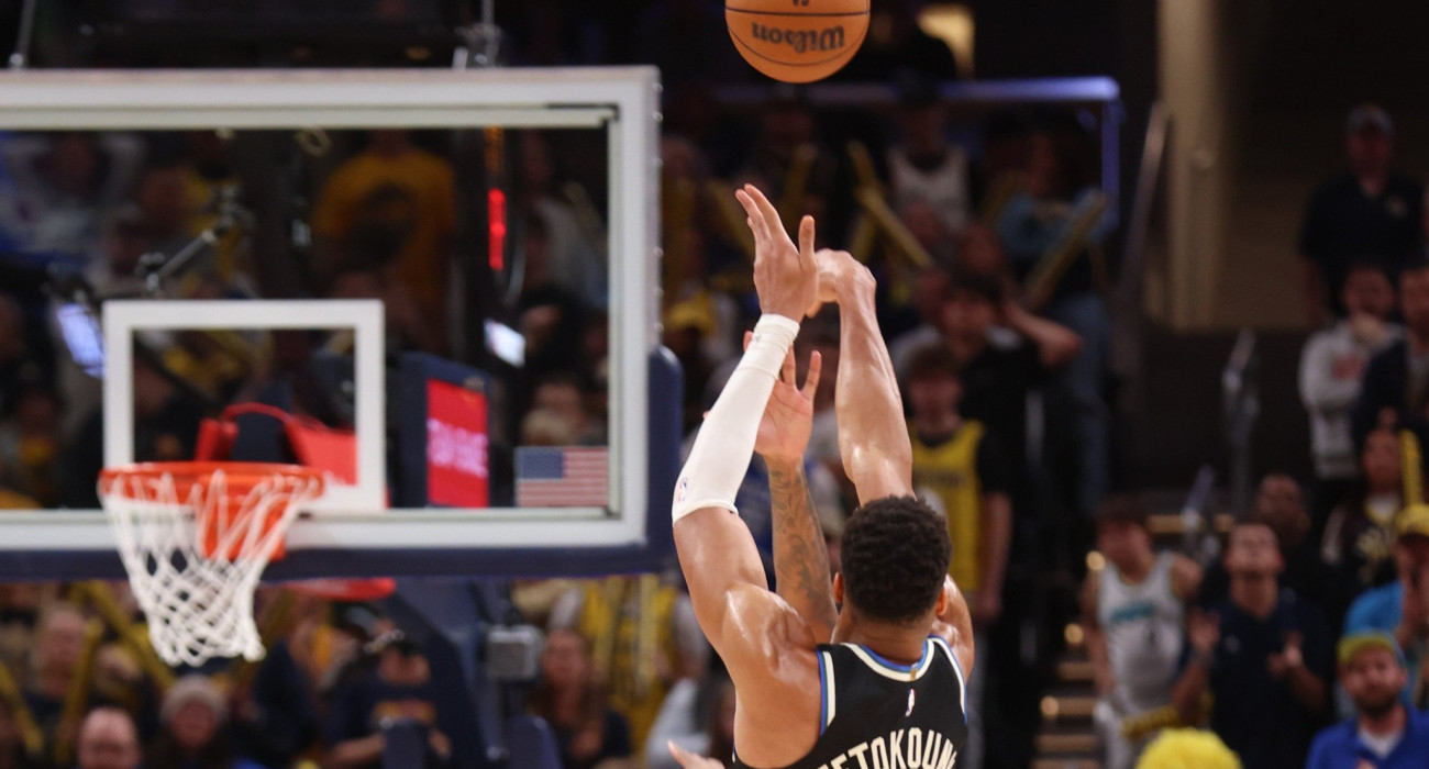 Ο Γιάννης Αντετοκούνμπο/Photo by Pepper Robinson/NBAE via Getty Images
