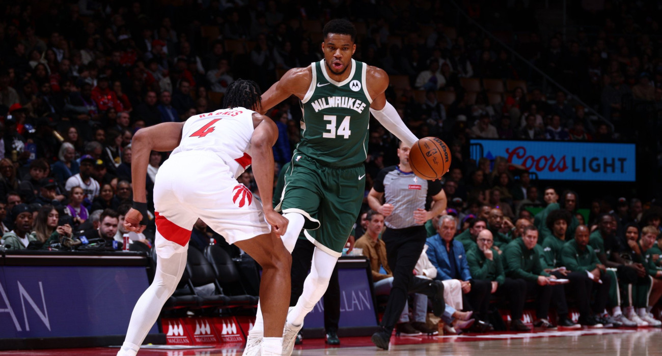 vΟ Γιάννης Αντετοκούνμπο - Photo by Vaughn Ridley/NBAE via Getty Images