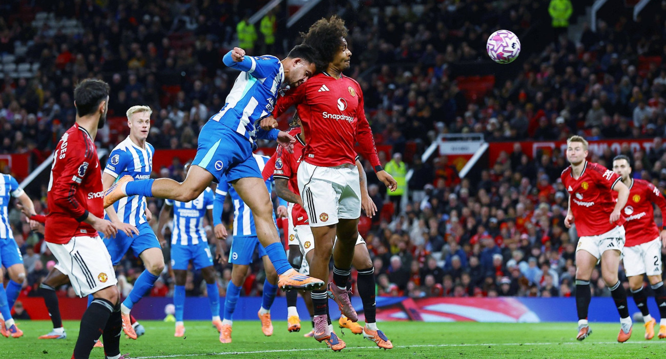 H κεφαλιά του Κωστούλα που κατέληξε στα δίχτυα της Μάντσεστερ Γιουνάιτεντ / Πηγή: Imago