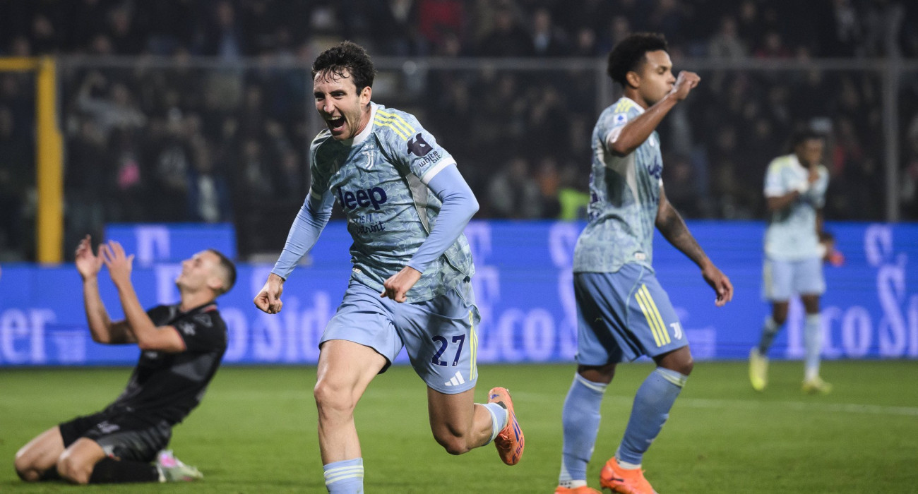 Ο Καμπιάσο πανηγυρίζει το γκολ του με την Γιουβέντους / Πηγή: Imago