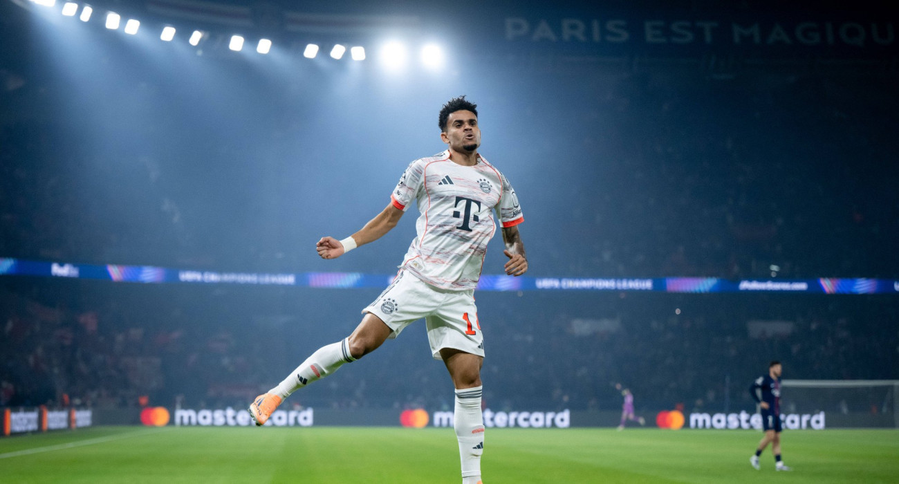 Ο Λουίζ Ντίας πανηγυρίζει στο Παρίσι, Πηγή: Imago