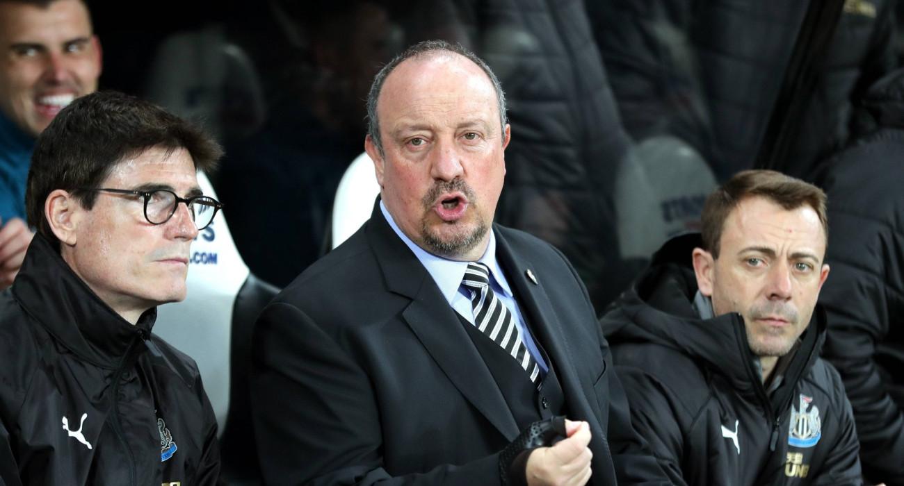 Ο Ράφα Μπενίτεθ μαζί με τον Πάκο ντε Μιγκέλ / Πηγή: Imago