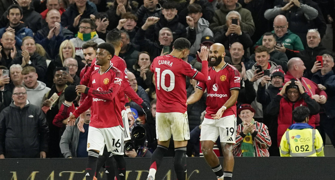 Οι παίκτες της Μάντσεστερ Γιουνάιτεντ πανηγυρίζουν / Πηγή: Imago