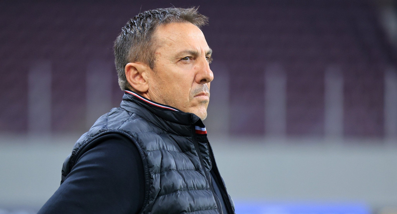 Ο Νίκος Παπαδόπουλος στον πάγκο του Λεβαδειακού / Πηγή: Intime