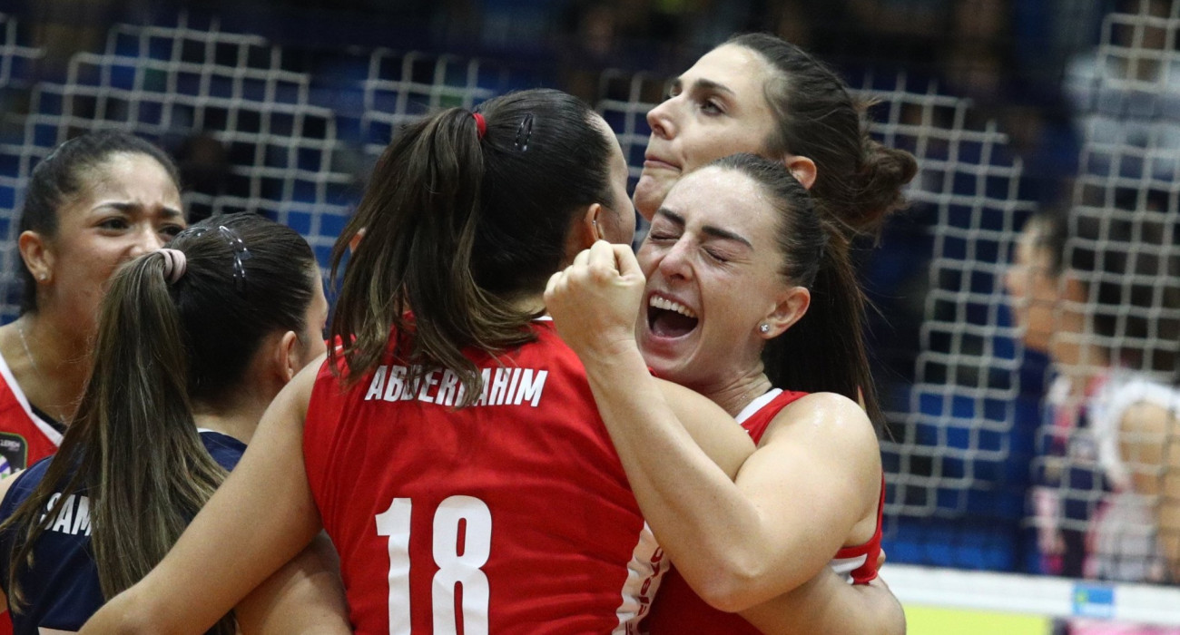 Πανηγυρική φάση από το ματς του Ολυμπιακού / Πηγή: Eurokinissi