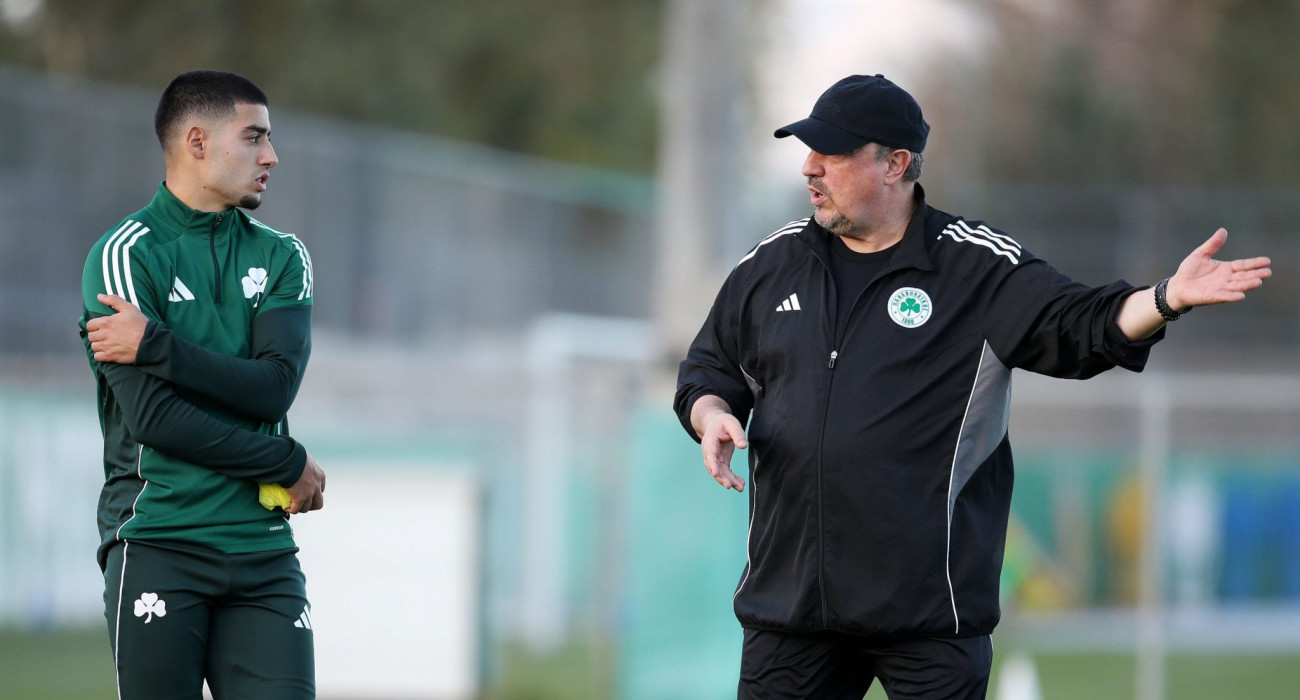 O Ράφα Μπενίτεθ στην πρώτη του προπόνηση στον Παναθηναϊκό / Πηγή: PAO FC