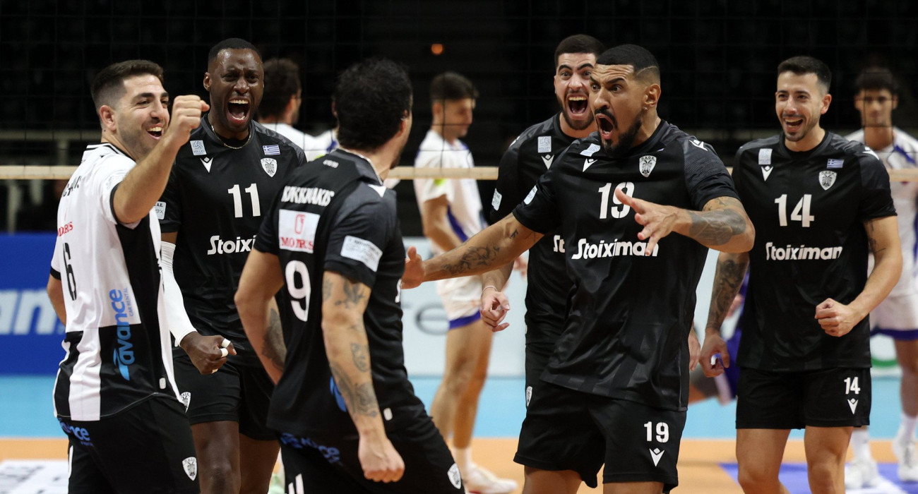 Οι παίκτες του ΠΑΟΚ πανηγυρίζουν στην πρεμιέρα του με τον Φοίνικα Σύρου / Πηγή: Intim