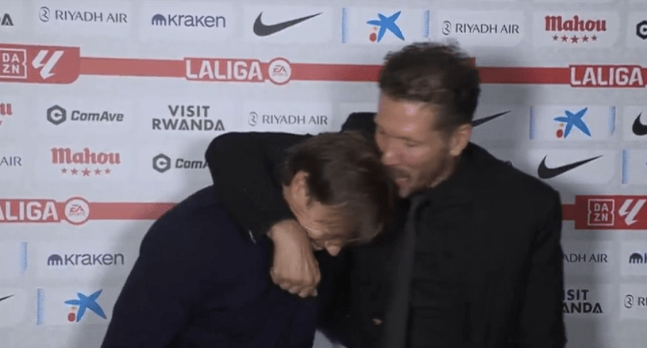 Ο Ματίας Αλμέιδα με τον Τσόλο Σιμεόνε / Screenshot