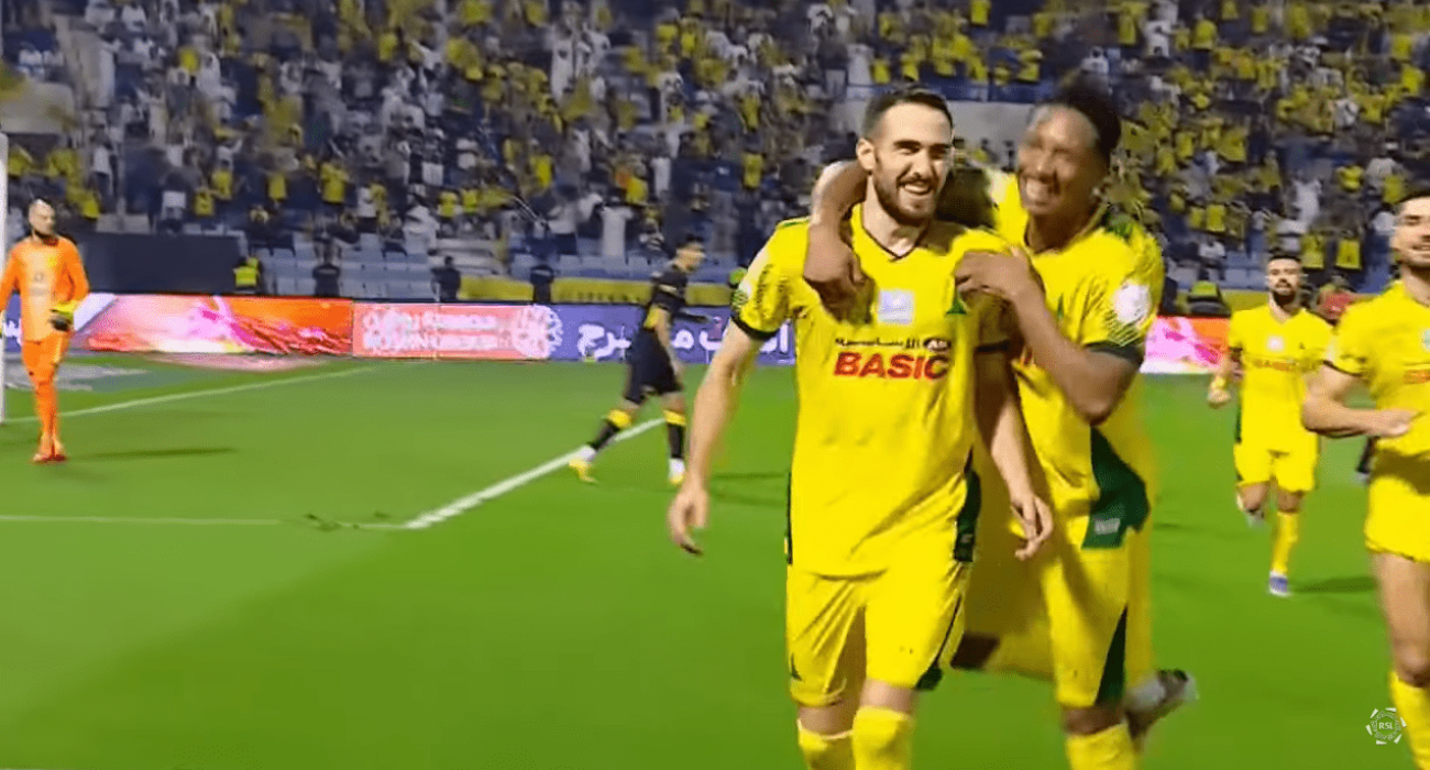 Ο Κώστας Φορτούνης πανηγυρίζει / Sreenshot