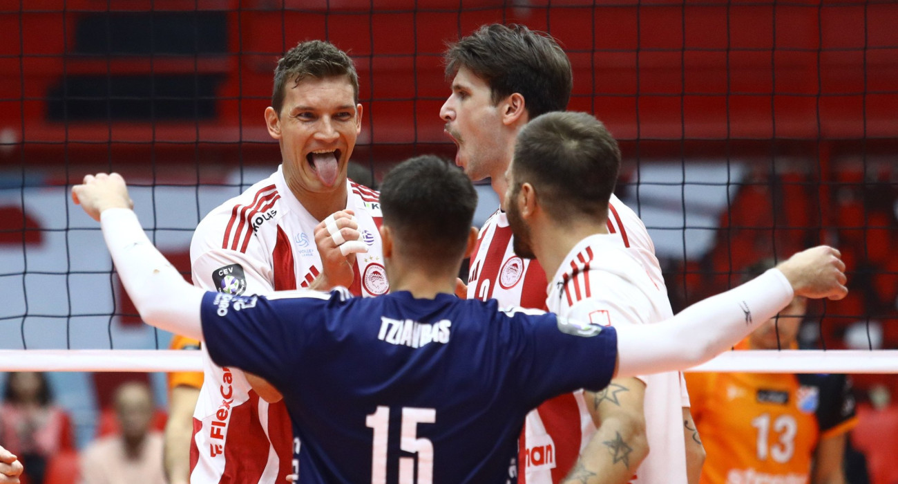 Πανηγυρική φάση από το ματς του Ολυμπιακού / Πηγή: Eurokinissi