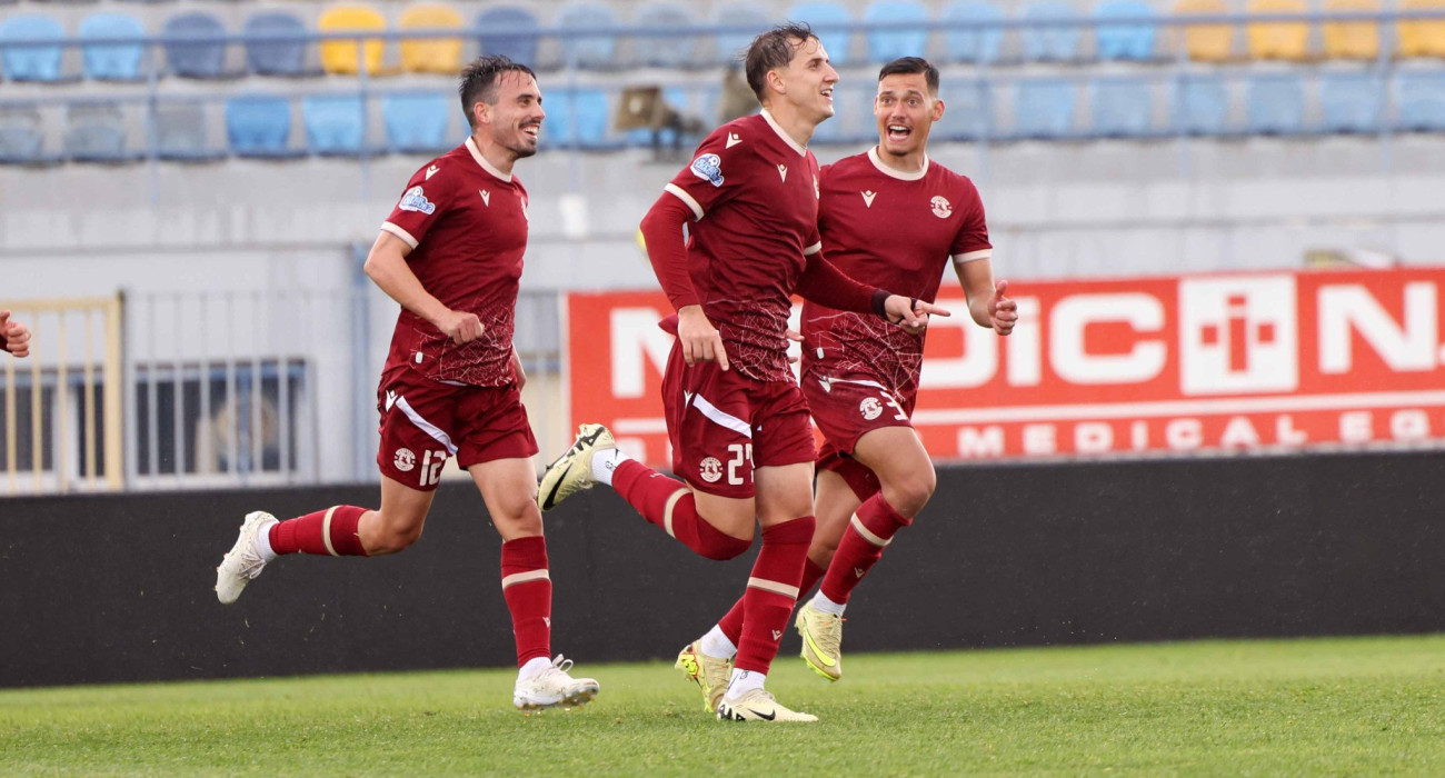 Οι παίκτες του Αστέρα Β' AKTOR πανηγυρίζουν το γκολ του Τερεζίου / Πηγή: Intime