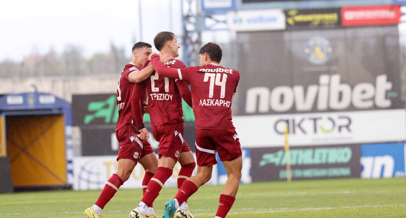 Οι παίκτες της Καβάλας πανηγυρίζουν στο γκολ του Τερεζίου / Πηγή:: Intime