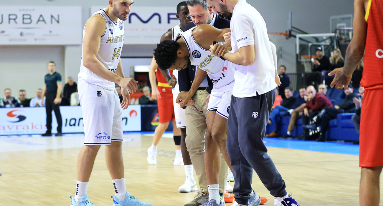 Σοκ στην Καρδίτσα: Ρήξη χιαστού ο Οκόρο!